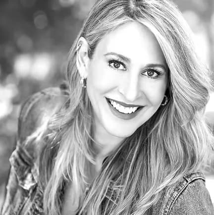 Portrait of Nicole, a long-standing Cryohealthcare Marina del Rey client
